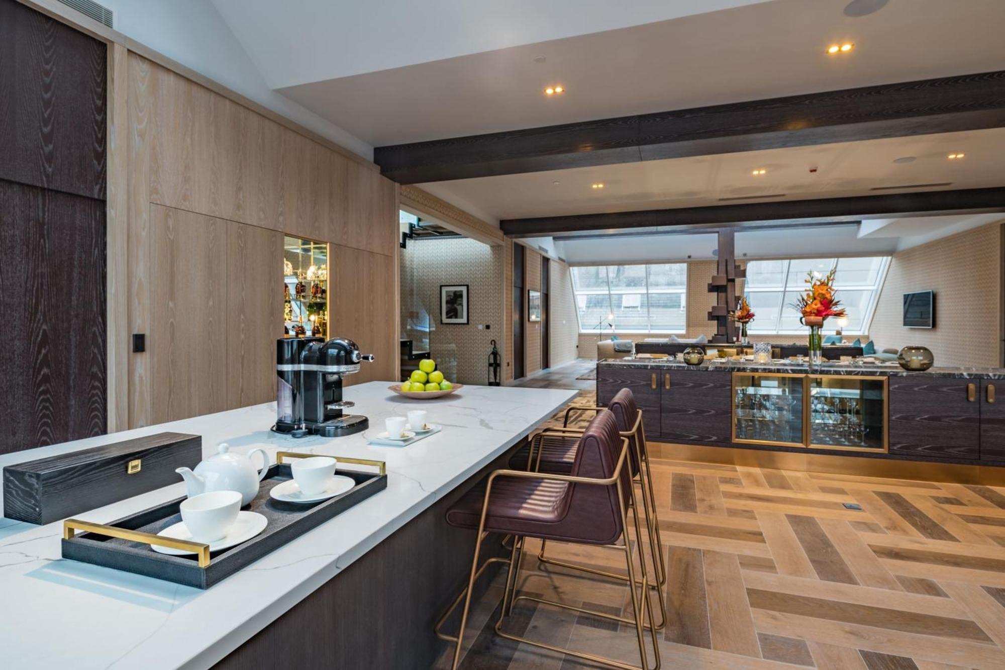 Stock Exchange Hotel, Manchester, Autograph Collection Exterior foto The Kitchen at 100 King Street